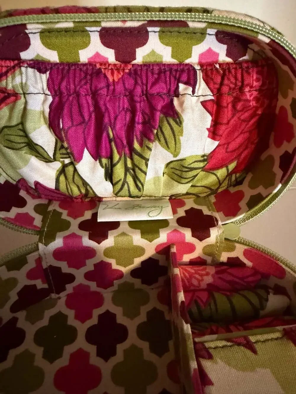 Vera Bradley Hello Dahlia Quilted Travel Jewelry Organizer Case